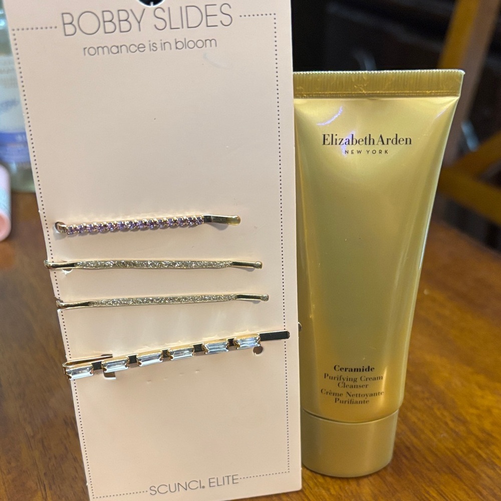 Elizabeth Arden Ceramide Cream with Gold Bobby Slides